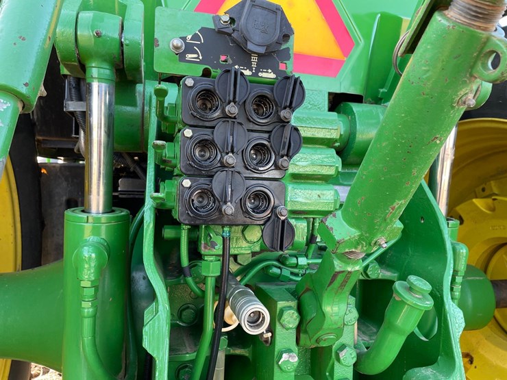 john-deere-8200-image-24