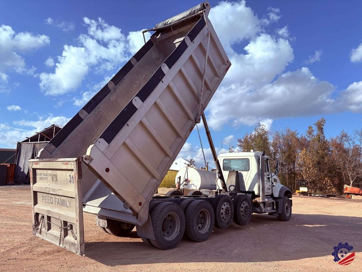 2019-mack-granite-gr64f-image-99