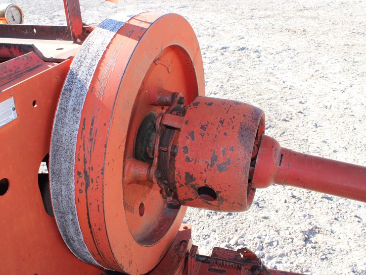 new-holland-273-image-47