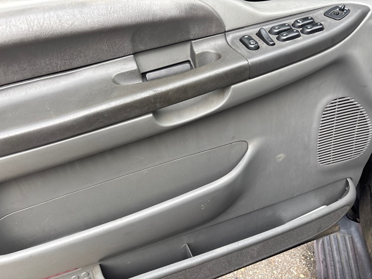 #5020-•-2004-ford-|-for-parts/repairs-image-9