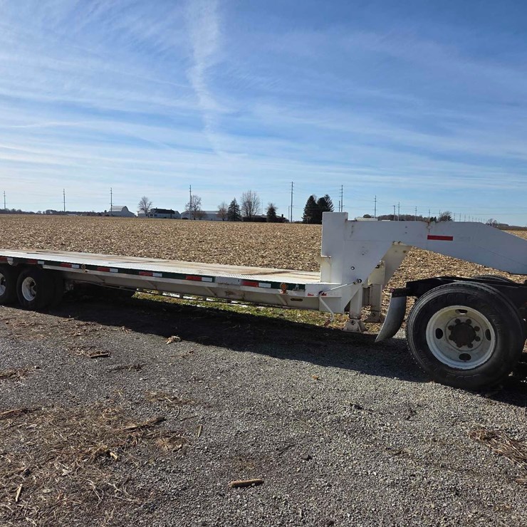 flatbed trailer