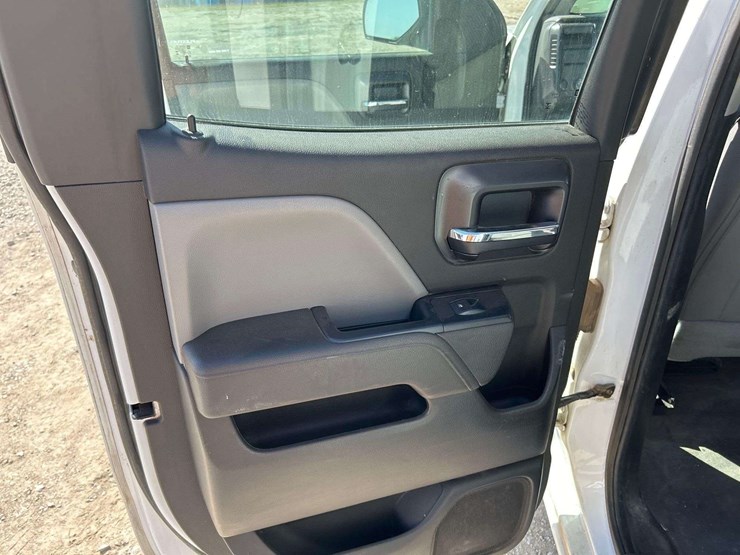 2017-chevrolet-silverado-1500-image-17