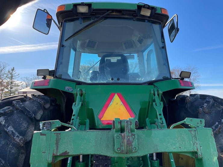 john-deere-8200-image-28