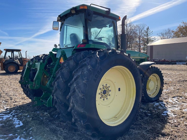 john-deere-8200-image-30