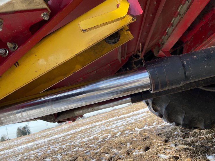 2014-case-ih-5130-image-10