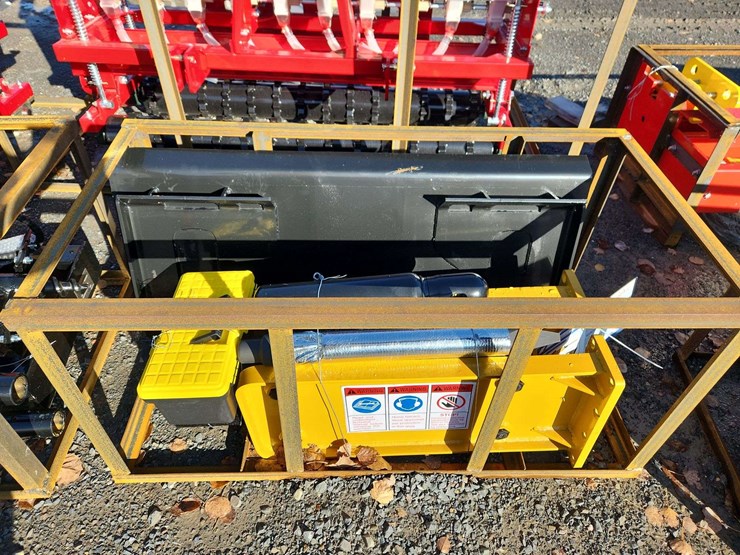 skid-steer-hydraulic-breaker-image-1