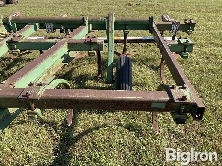 john-deere-1610-image-17