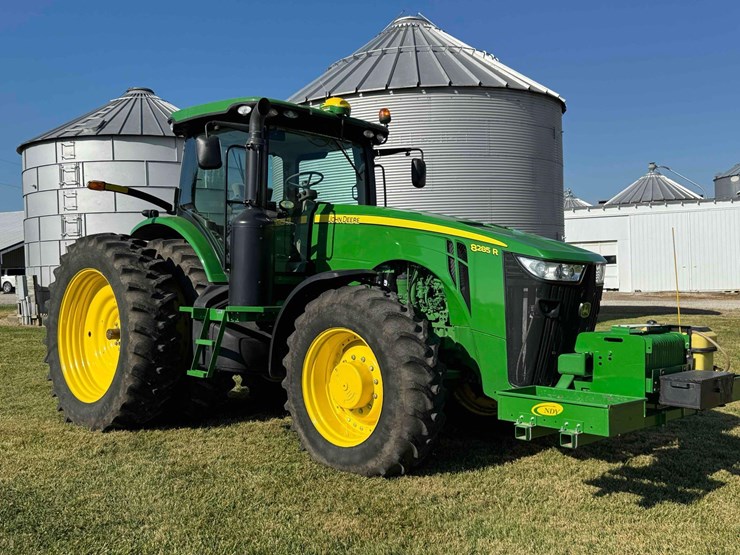 2013-john-deere-8285r-image-2