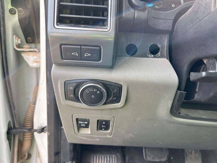 2018-ford-f150-image-15