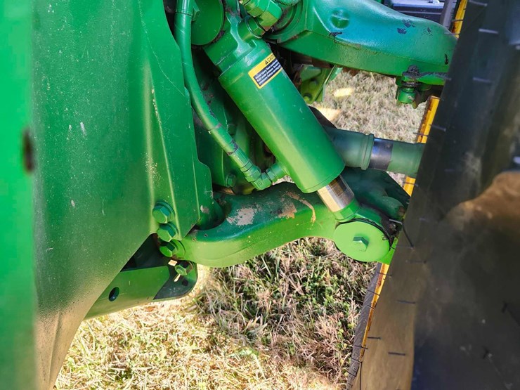 2012-john-deere-8285r-image-21
