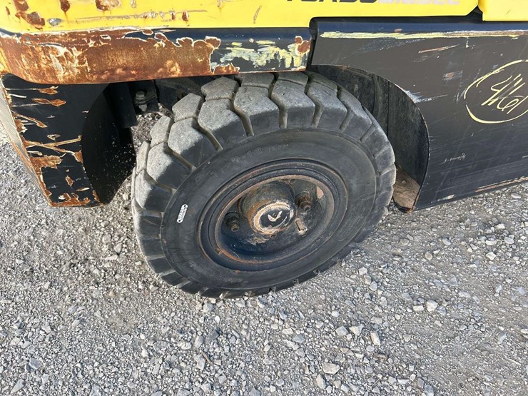hyster-h90ft-8,000lb-diesel-forklift-image-20