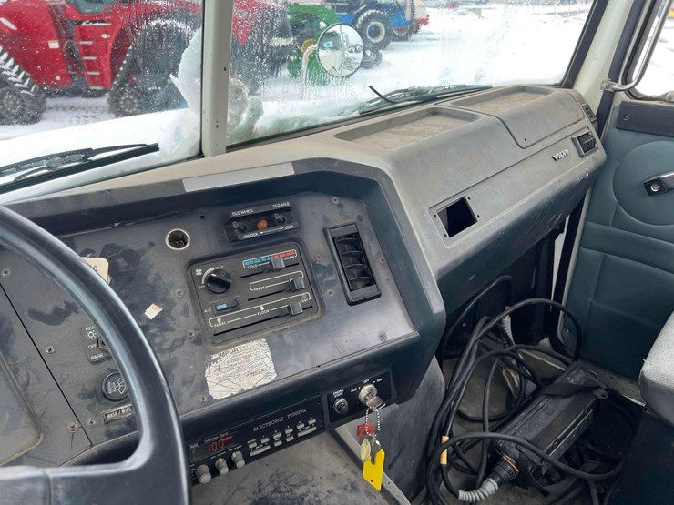 1996-caterpillar-3306-image-9