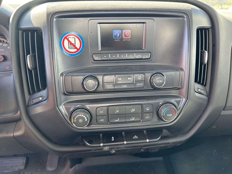 2017-chevrolet-silverado-1500-image-15