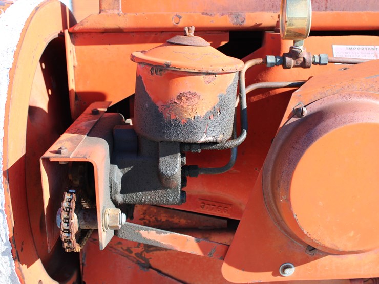 new-holland-273-image-17