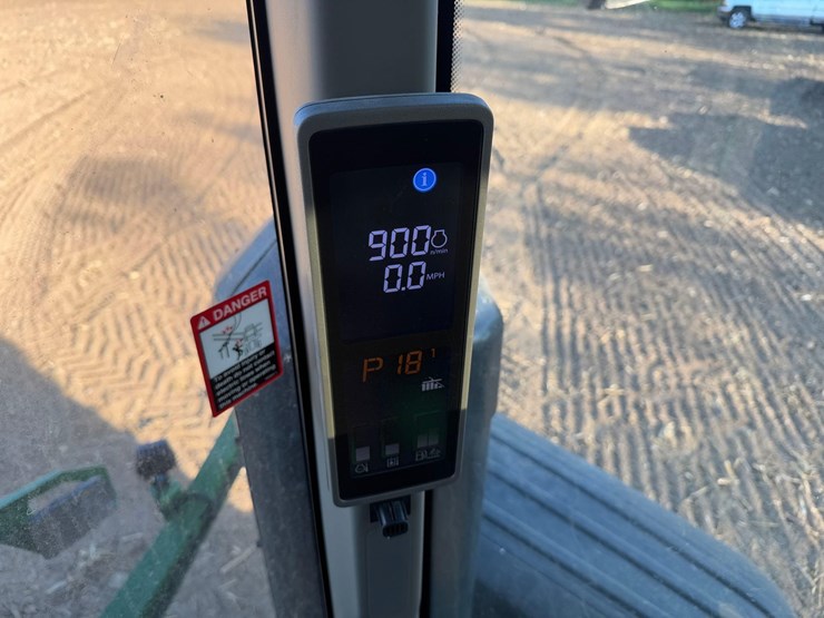 john-deere-600r-image-42