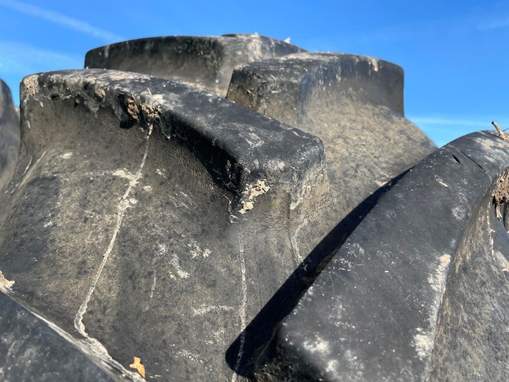 john-deere-8200-image-16