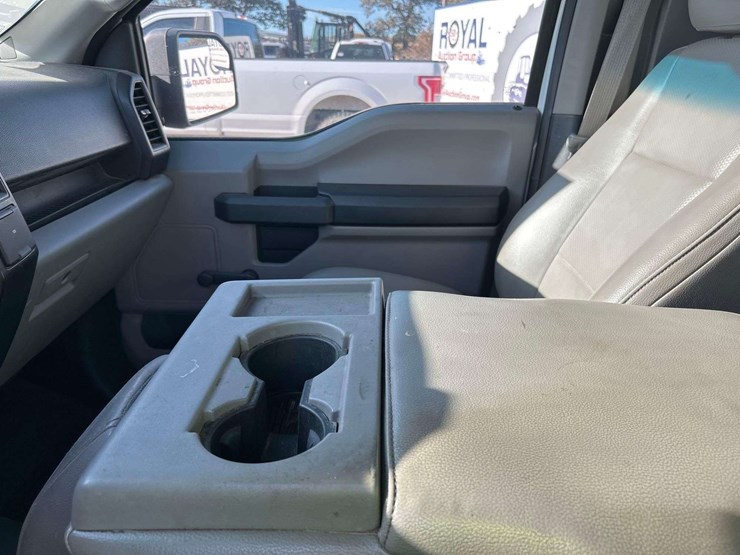 2017-ford-f150-image-17