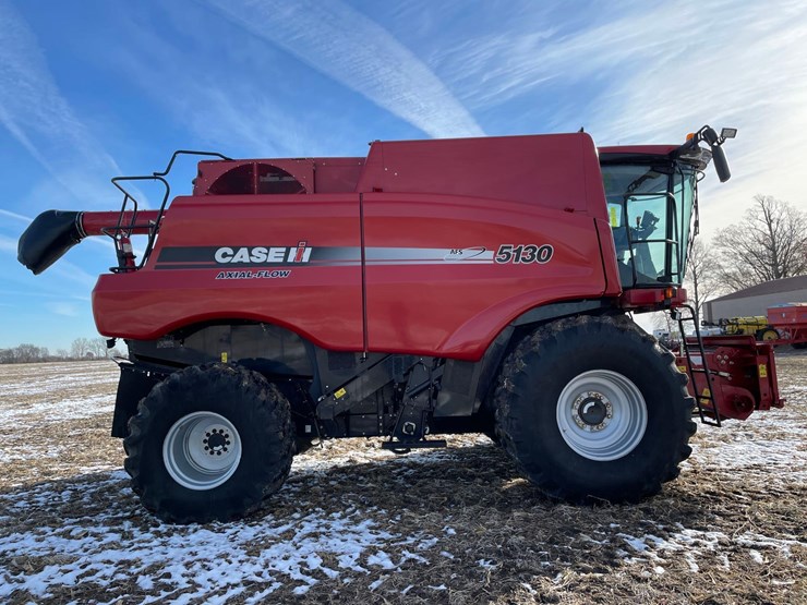2014-case-ih-5130-image-37