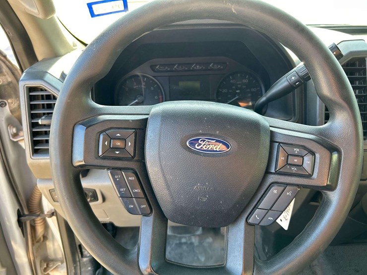 2020-ford-f250-image-13