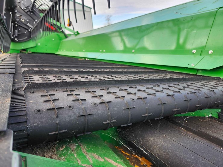 2024-john-deere-35-image-15