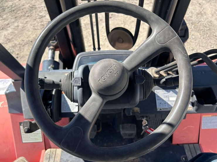 2006-toyota-7fgu60-image-11