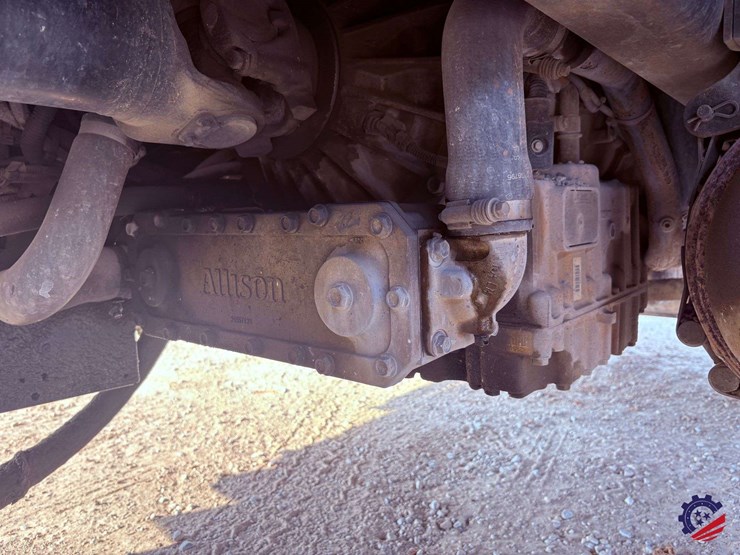 2019-mack-granite-gr64f-image-61