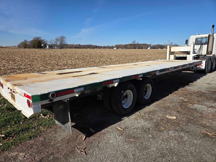 flatbed-trailer-image-11