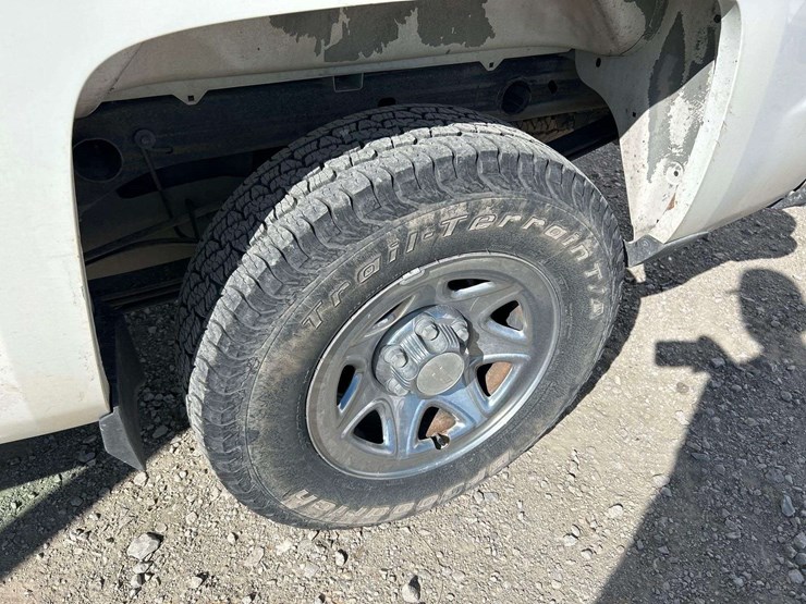 2014-chevrolet-silverado-1500-image-21