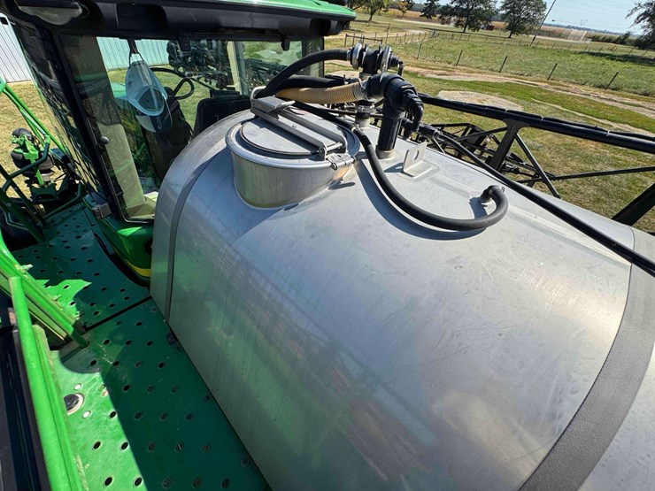 2011-john-deere-4730-image-33