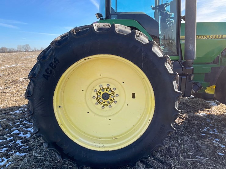 john-deere-8200-image-31