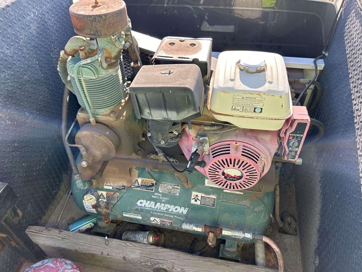 2017-ford-f550-image-33