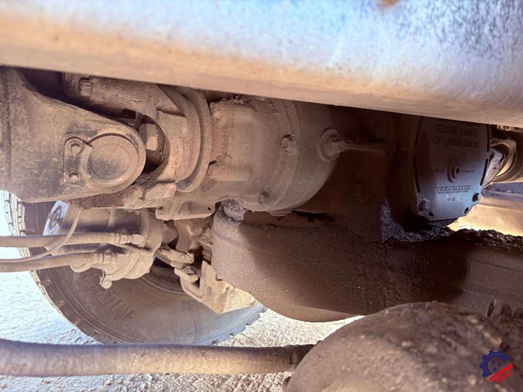 2019-mack-granite-gr64f-image-55