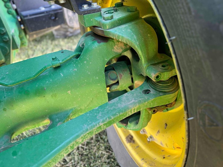 2013-john-deere-8285r-image-24