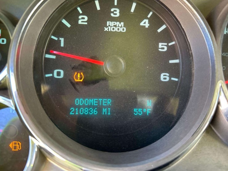 2010-gmc-1500-image-6