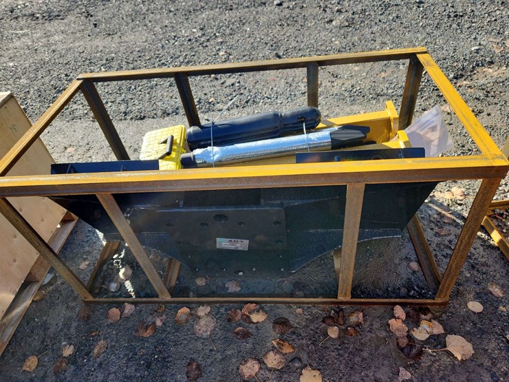 skid-steer-hydraulic-breaker-image-2