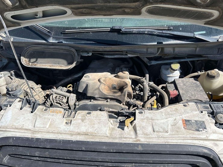 2017-ford-transit-350-passenger-van-image-8