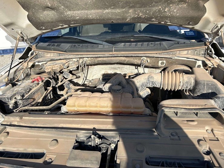 2017-ford-f150-image-8