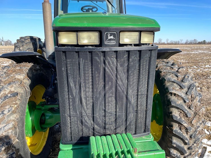 john-deere-8200-image-4
