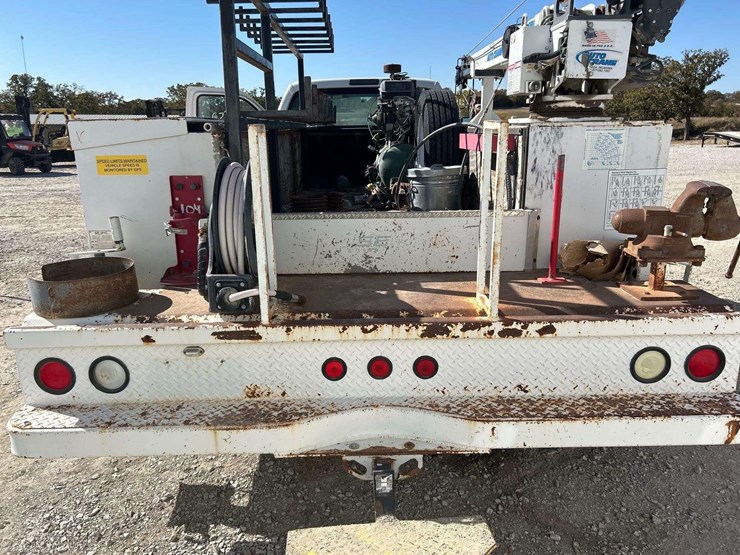 2013-ford-f350-image-25