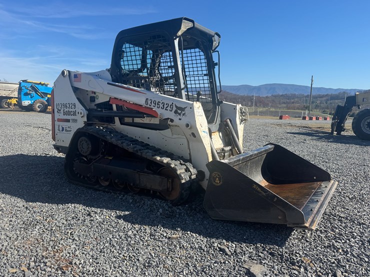 2015-bobcat-t550-image-2