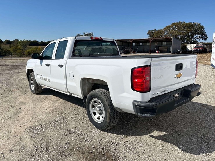 2017-chevrolet-silverado-1500-image-2