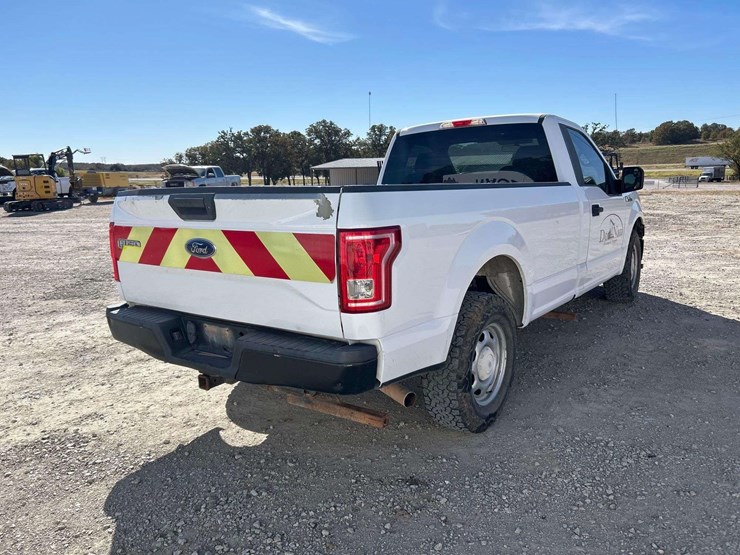 2016-ford-f150-image-3