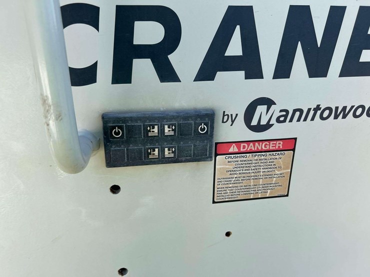 2015-peterbilt-367-image-28