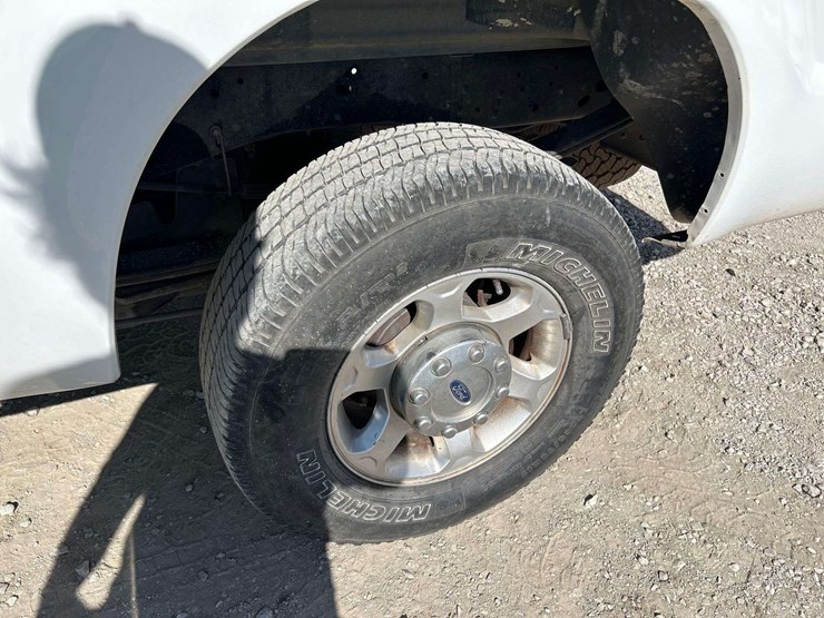 2014-ford-f250-image-26