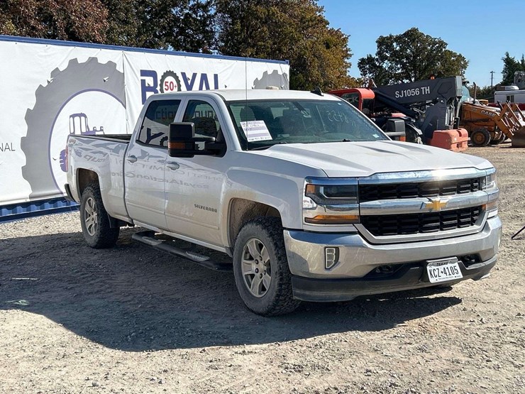 2017-chevrolet-silverado-1500-image-4