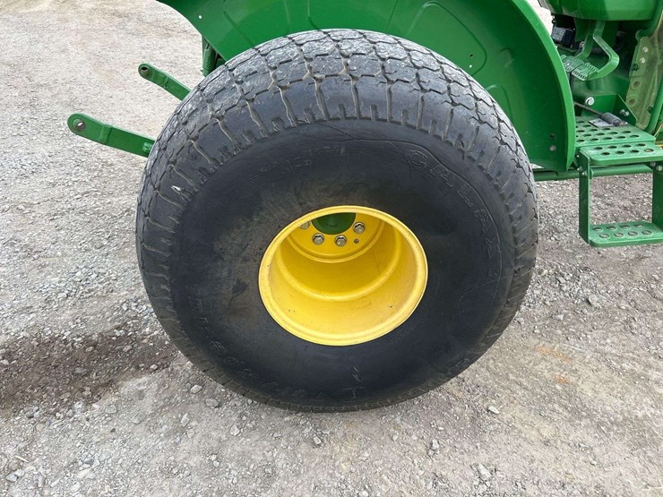 2016-john-deere-5055e-image-22