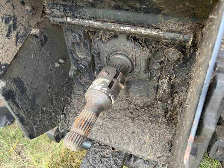 2014-case-ih-magnum-310-image-24