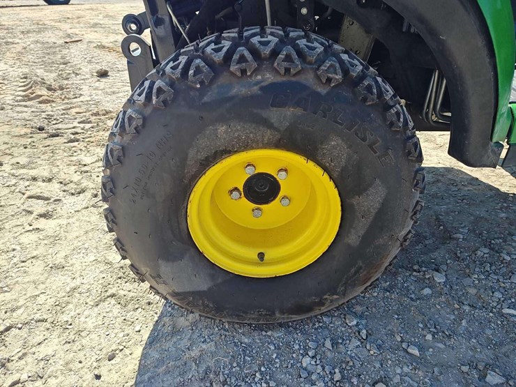 2019-john-deere-1025r-image-19
