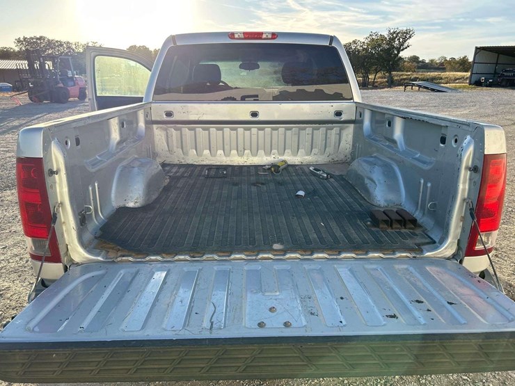 2010-gmc-1500-image-22