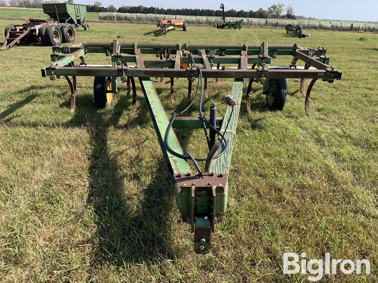 john-deere-1610-image-2